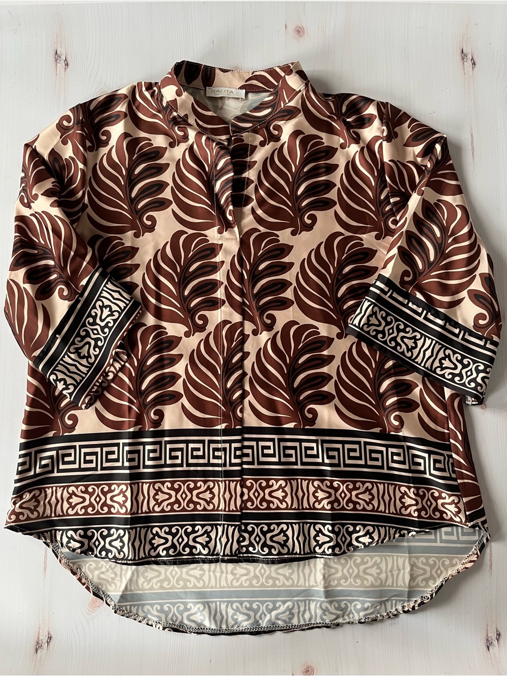 Brown & Cream pull over top